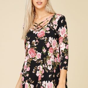 *MUST GO MAKE AN OFFER* Papermoon floral top size medium